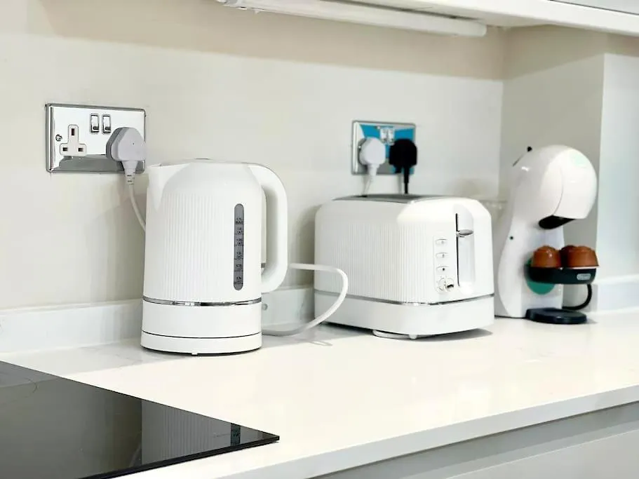 Stylish Urban Escape Cardiff Bay Free Parking Apartment