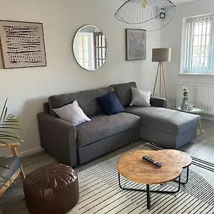 Cosy 3 Bed House Walking Distance To Principality Stadium Bay And Centre With Parking Cardiff